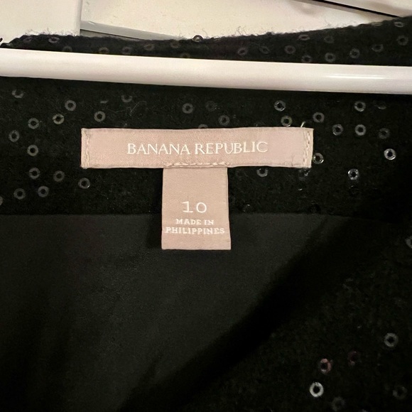 BANANA REPUBLIC SEQUIN V-NECK DRESS - Picture 2 of 8